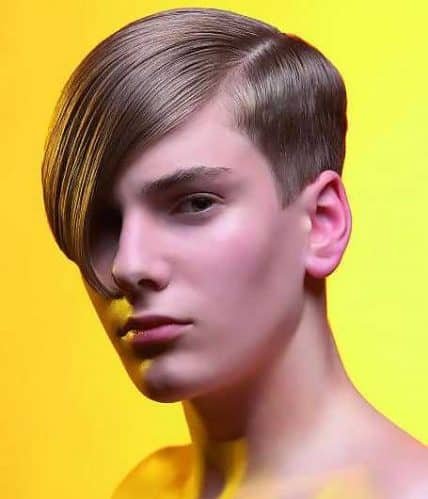 Short Hairstyle For Men - Side Part with Bangs